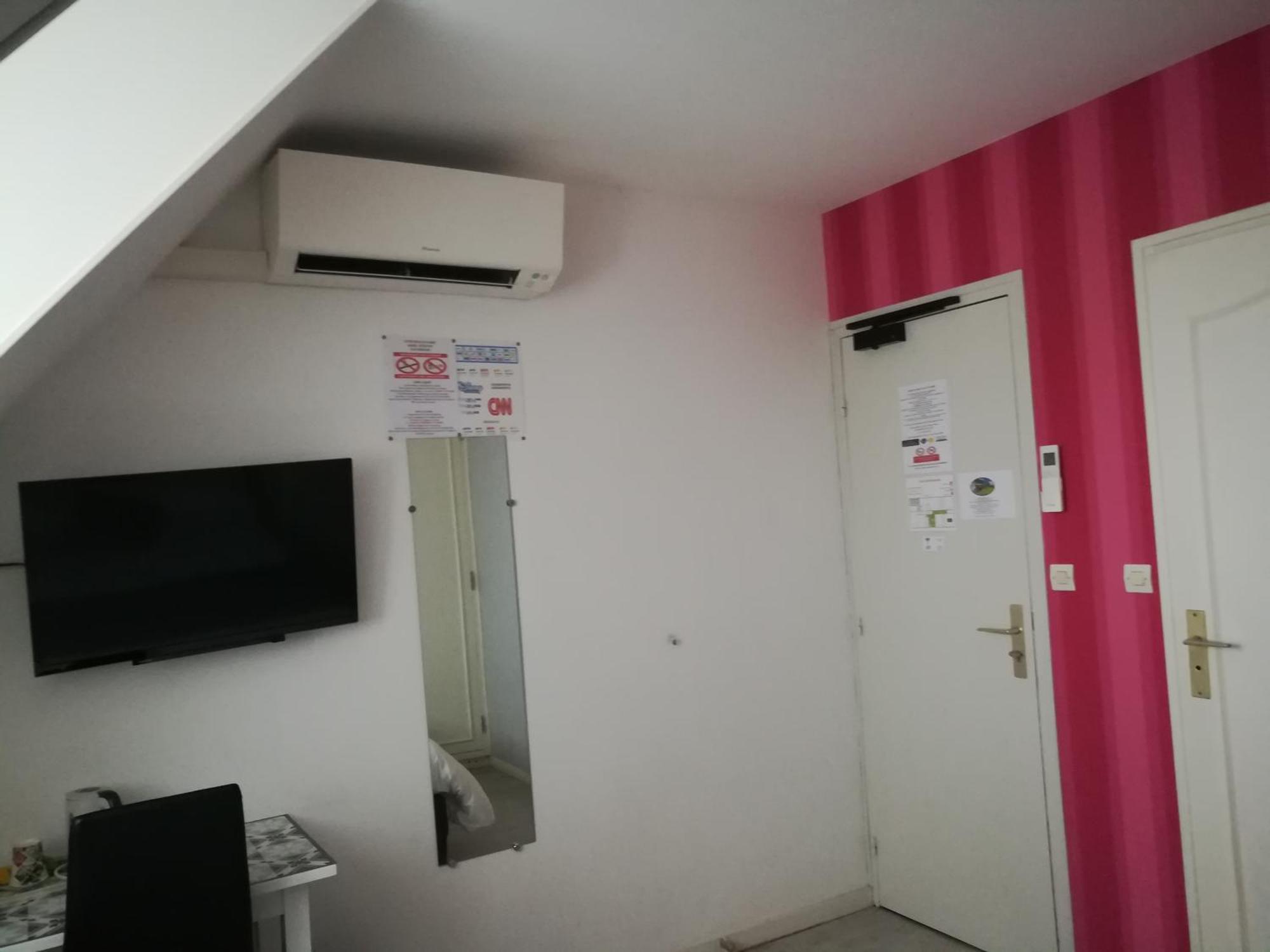 Contact Hotel Du Relais Thouars Rum bild