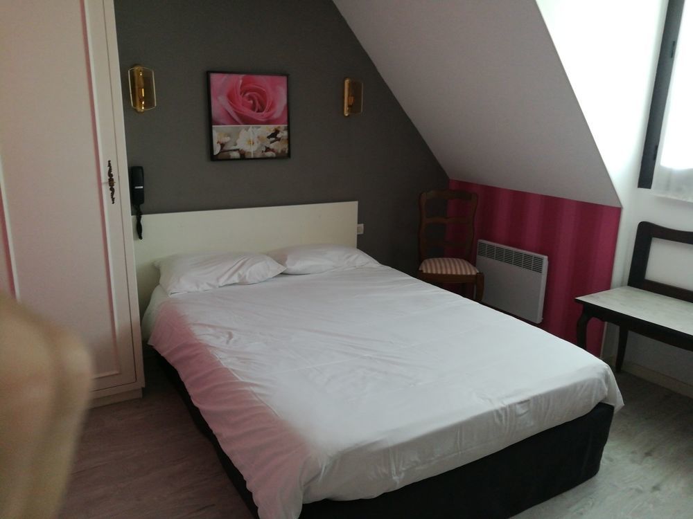 Contact Hotel Du Relais Thouars Exteriör bild