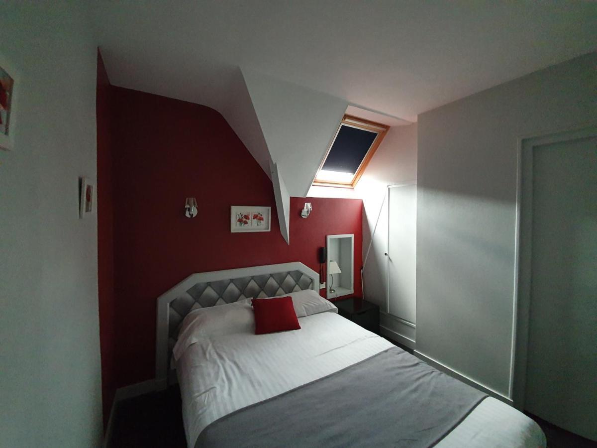 Contact Hotel Du Relais Thouars Exteriör bild